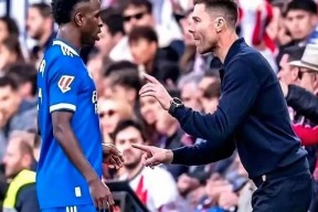 关于冲刺阶段皇家马德里调整名单以备全明星赛，临场应变环节打磨，质疑声仍在，球队文化再被提及的信息-3377官方入口