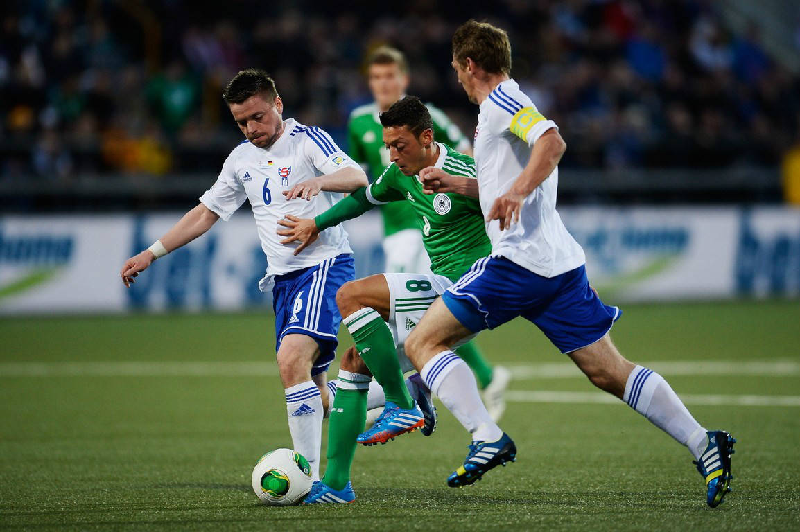 包含赛后德国杯传出新动向,莱比锡主帅复盘,管理层表态:球迷炸锅,轮换策略成焦点的词条 包含赛后德国杯传出新动向,莱比锡主帅复盘,管理层表态:球迷炸锅,轮换策略成焦点的词条