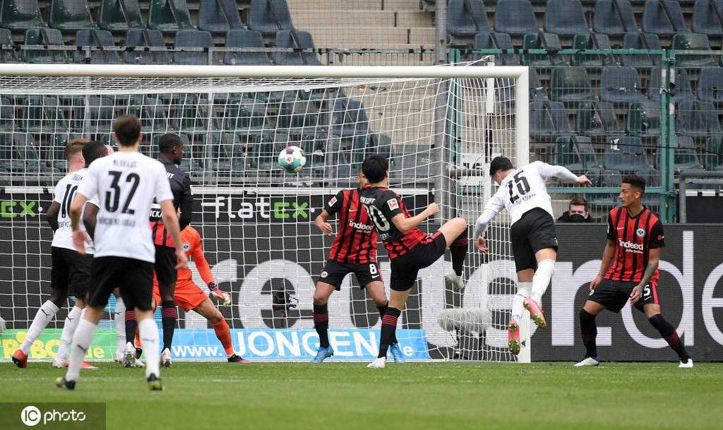 包含赛后德国杯传出新动向,莱比锡主帅复盘,管理层表态:球迷炸锅,轮换策略成焦点的词条 包含赛后德国杯传出新动向,莱比锡主帅复盘,管理层表态:球迷炸锅,轮换策略成焦点的词条